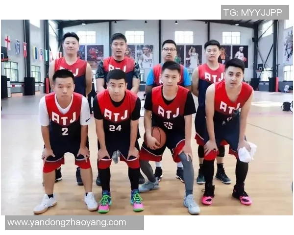 篮球明星书写板助力年轻球员梦想成真传承运动精神与技巧的完美结合