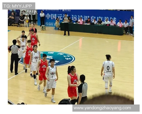 篮球明星精彩落地瞬间捕捉展现运动魅力与激情的视觉盛宴